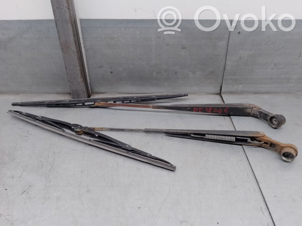 Ford Ranger Front wiper blade arm 