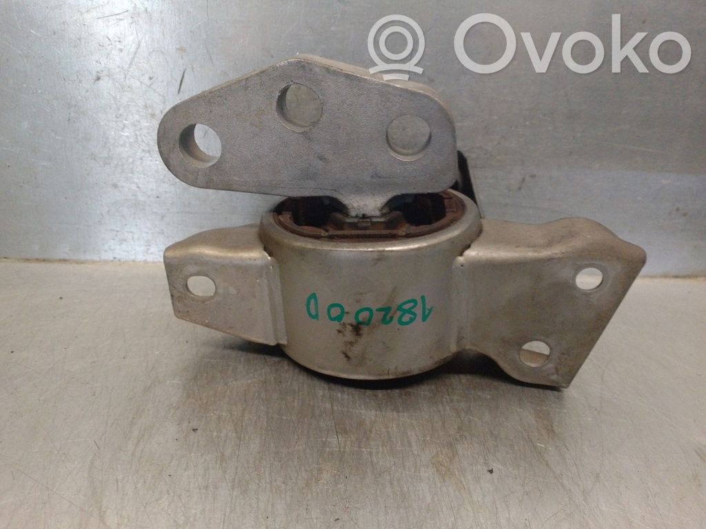 Opel Corsa E Engine mount bracket 