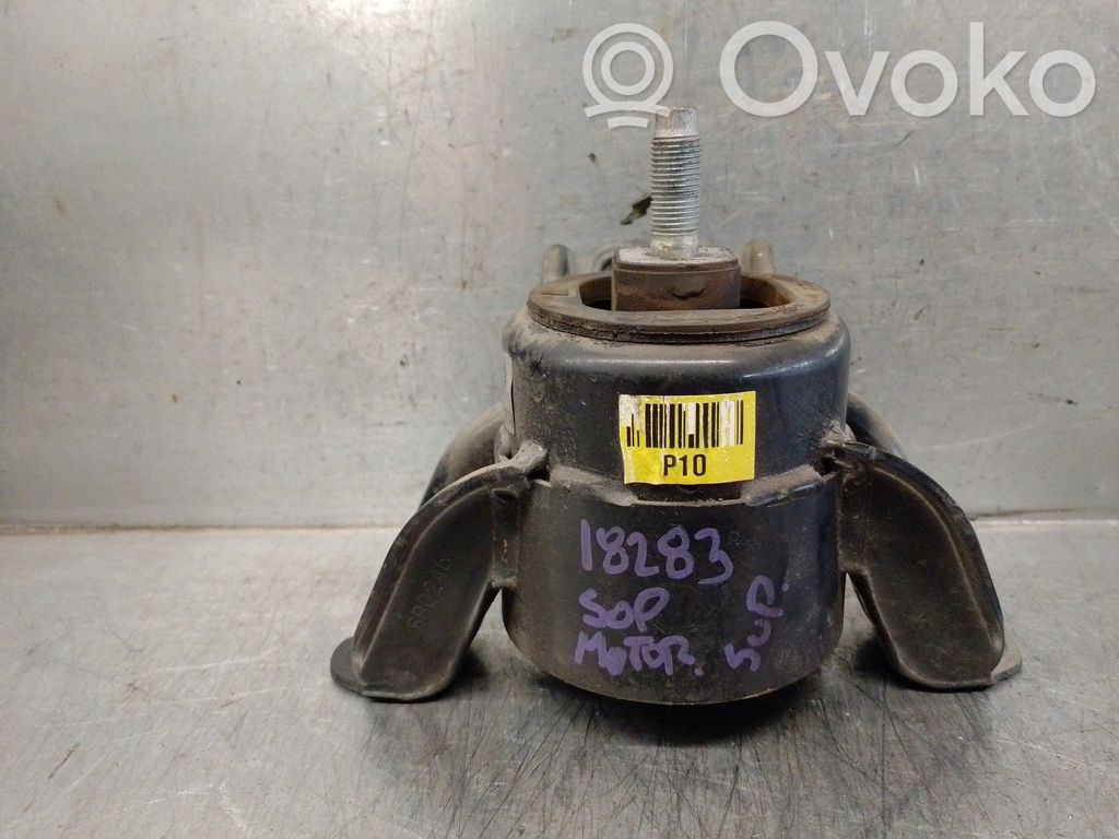 KIA Soul Engine mount bracket 