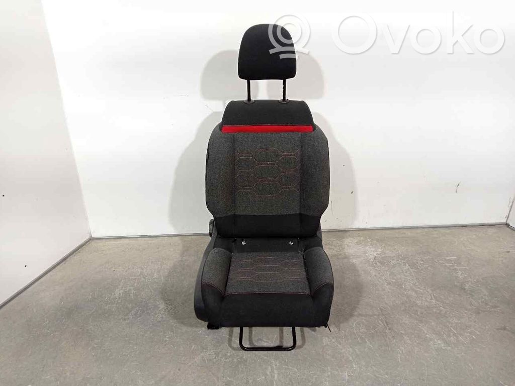 Citroen C3 Etumatkustajan istuin 