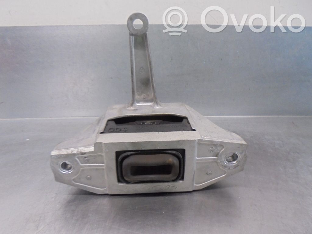 KIA Xceed Engine mount bracket 