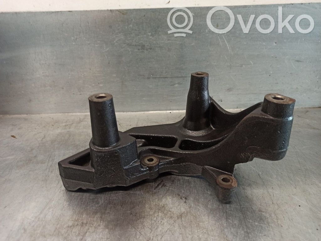 Jeep Compass Engine mount bracket 