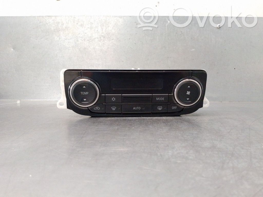 Mitsubishi L200 Climate control unit 