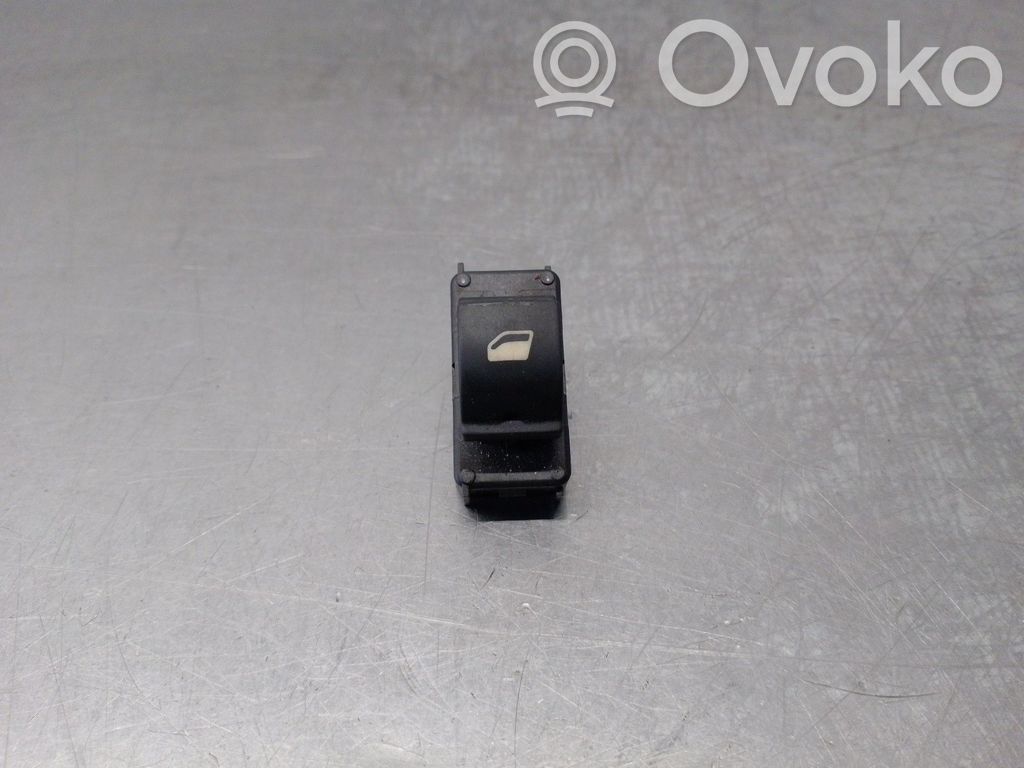 Peugeot 5008 Electric window control switch 