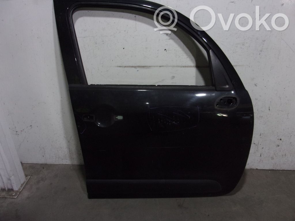 Durvis   9004AW,NEGRA