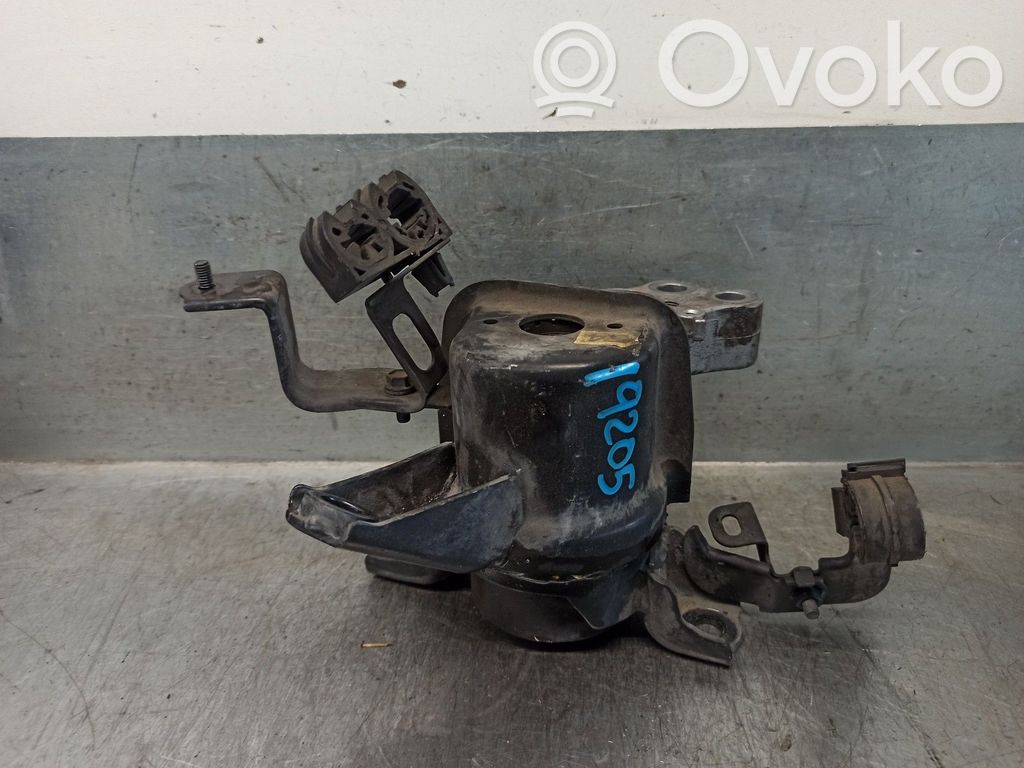 Engine mount bracket   1230526080
