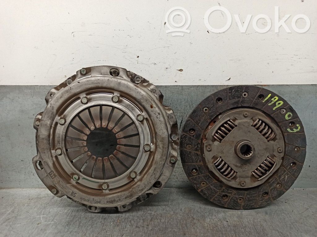 Opel Corsa D Sankabos komplektas 