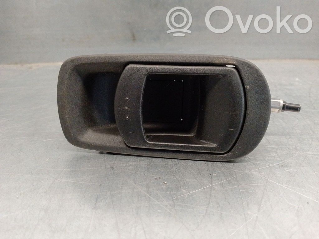 Manecilla interna puerta trasera   EG2157X5X
