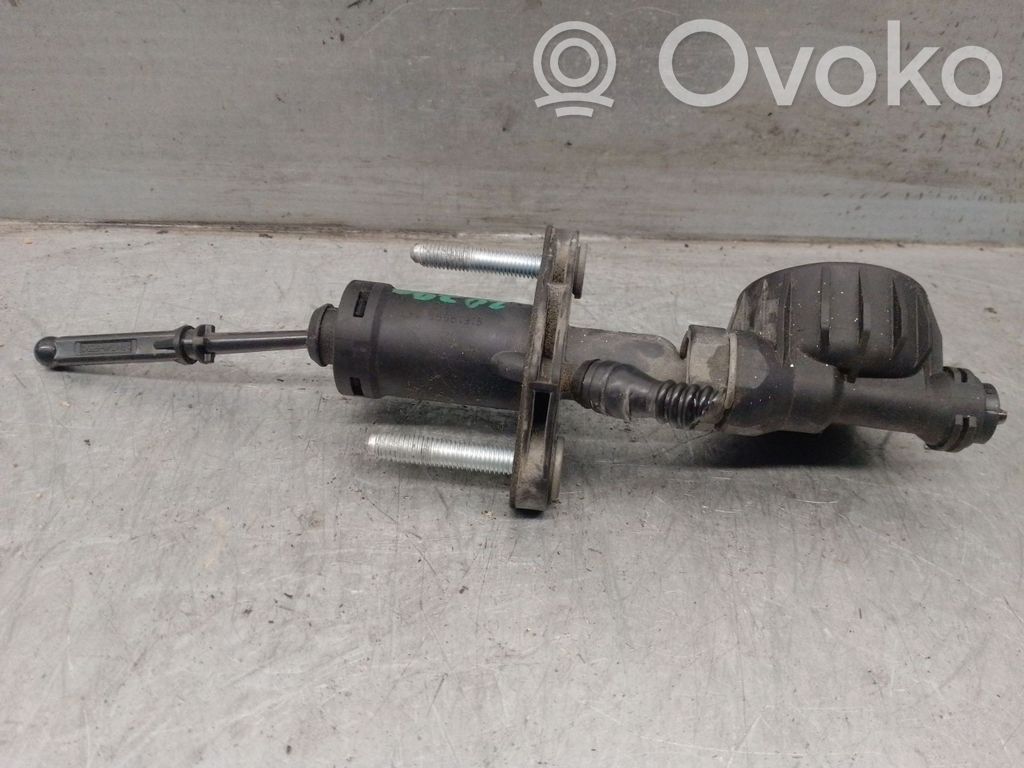Opel Astra H Siłownik sprzęgła / Wysprzęglik 