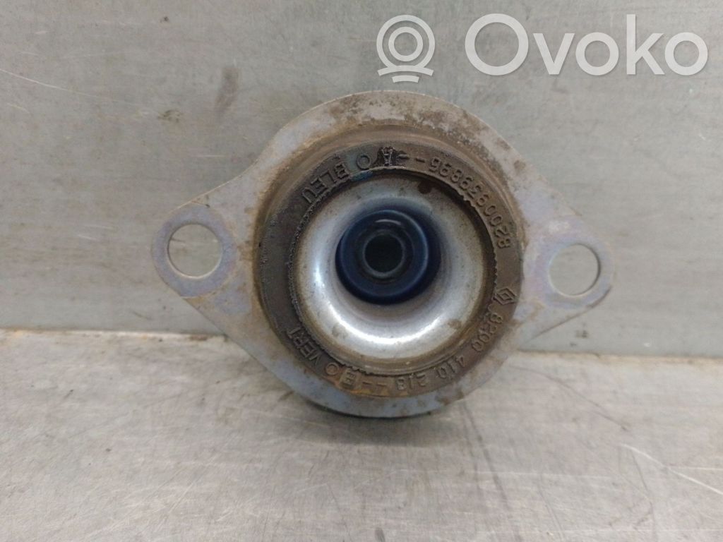 Renault Twingo II Engine mount bracket 