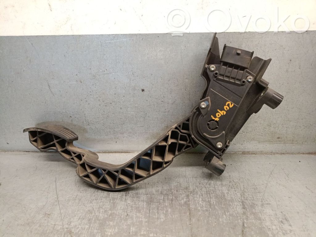 Acceleration sensor   517856400,0280755052BOSCH