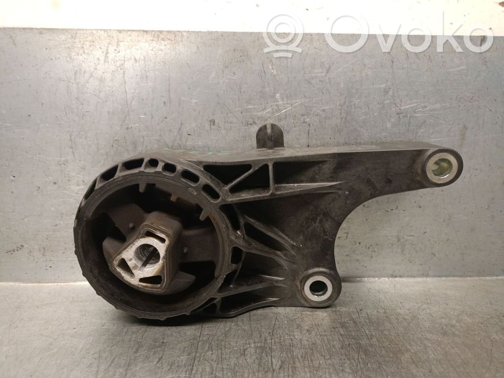 Opel Zafira C Engine mount bracket 