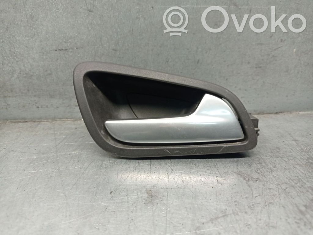 Manecilla interna puerta delantera   ET76R22600AA