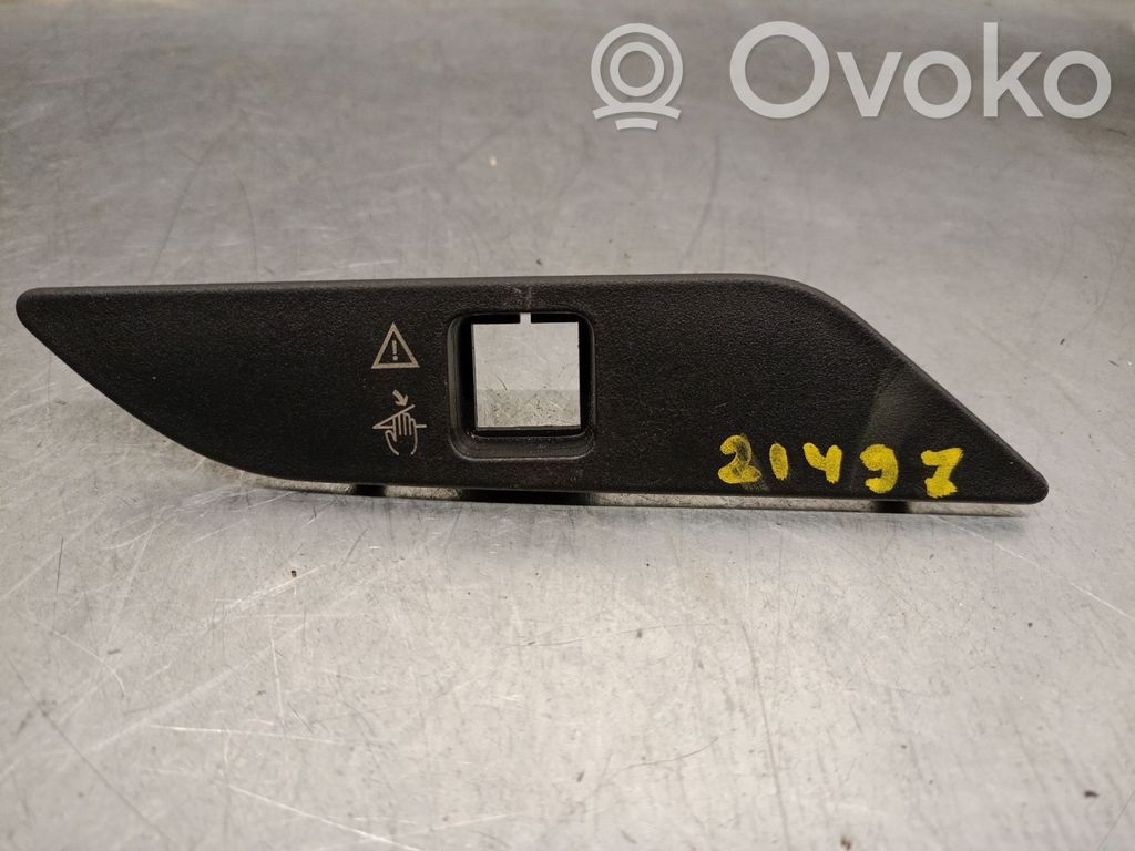 Citroen C4 Grand Picasso Moldura inferior 