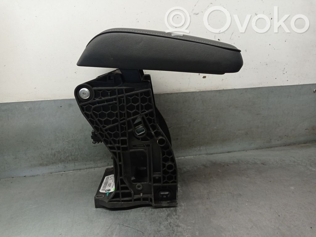 Skoda Karoq Armrest 