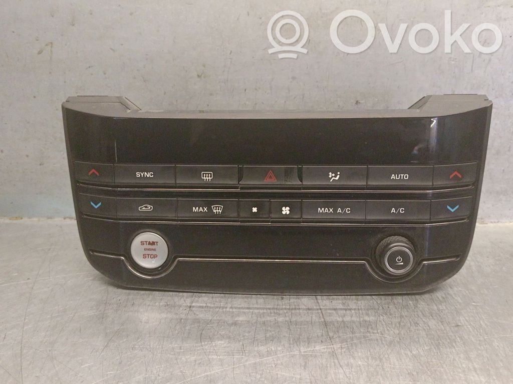 Jaguar XE Climate control unit 