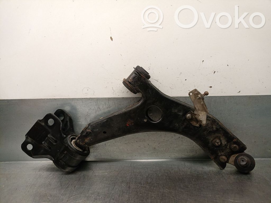 Ford C-MAX II Svira 