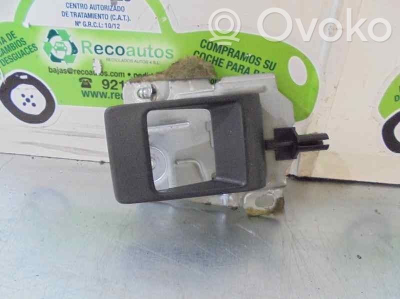 Land Rover Freelander Front door interior handle 