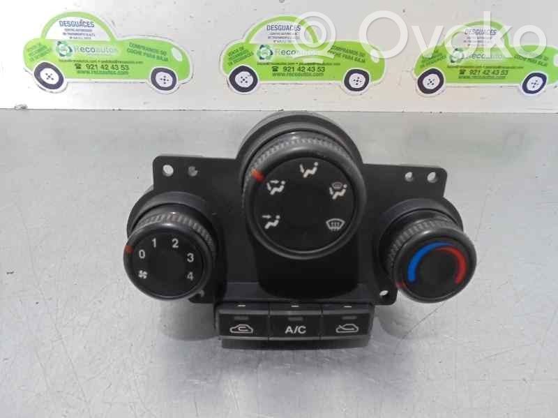KIA Carens I Air conditioner control unit module 