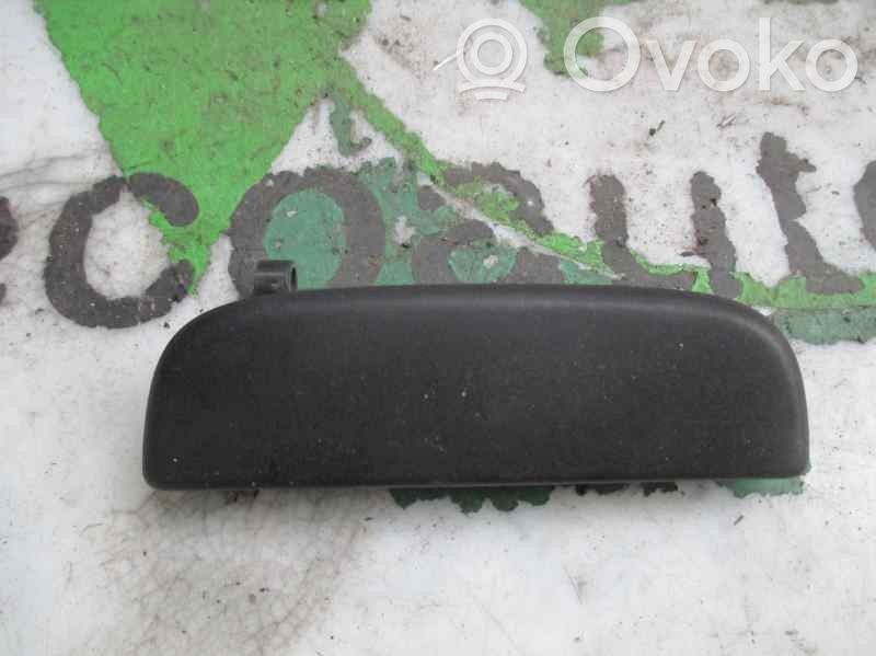 Manecilla externa puerta trasera   8281083E005PK,CAJA3