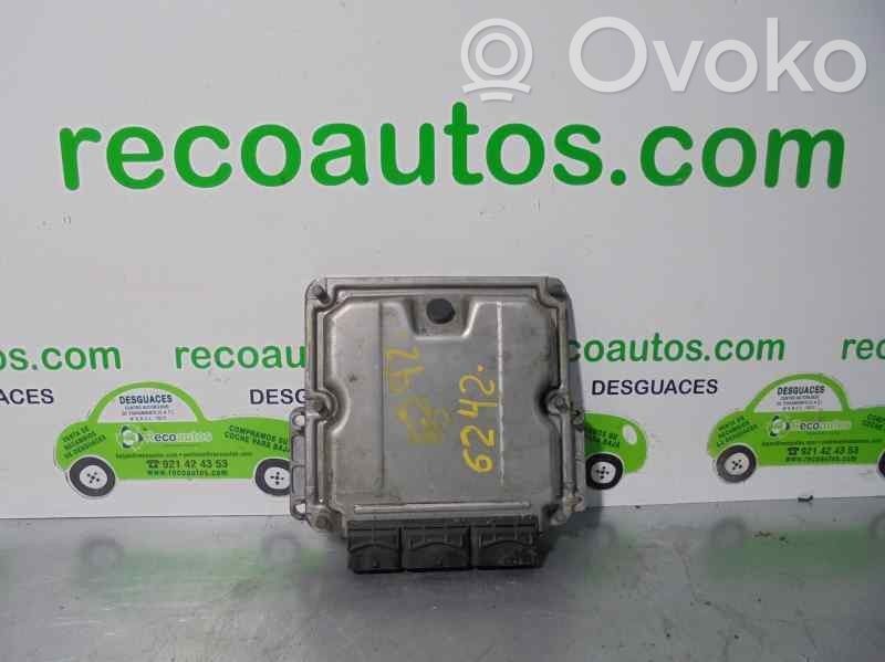 Engine control unit/module   8200039569,0281001934,BOSCH