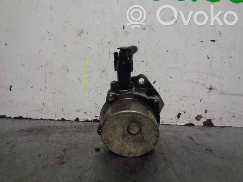 Renault Kangoo I Vacuum pump 