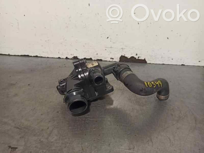 BMW 3 E46 Vesipumppu 