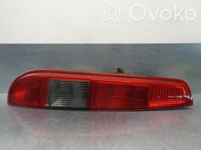 Ford Focus Aizmugurējais lukturis virsbūvē 