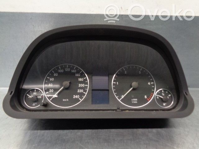 Mercedes-Benz A W169 Licznik / Prędkościomierz 