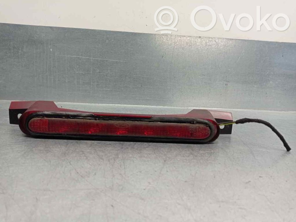 Ford Focus Third/center stoplight 