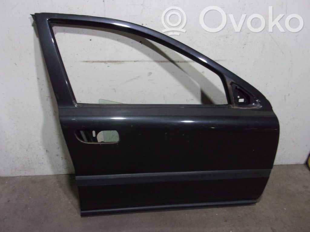 Volvo V70 Priekinės durys 