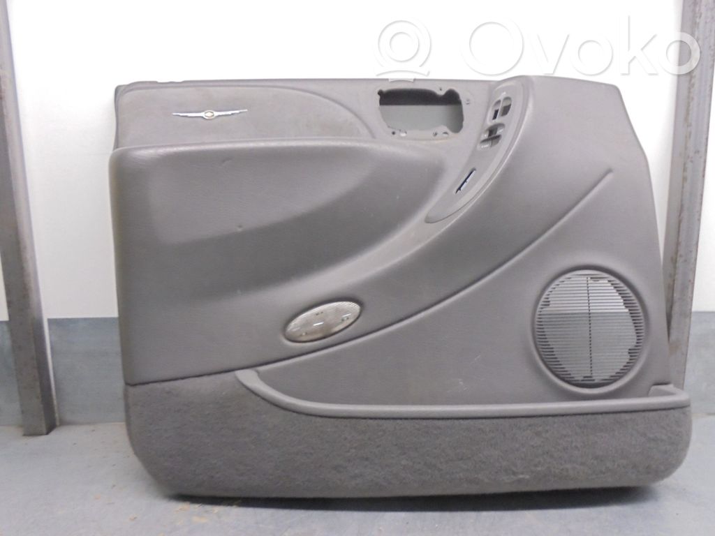 Chrysler Voyager Rivestimento del pannello della portiera anteriore