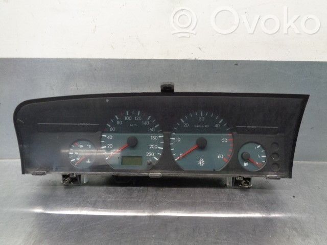 Citroen Xantia Speedometer (instrument cluster) 