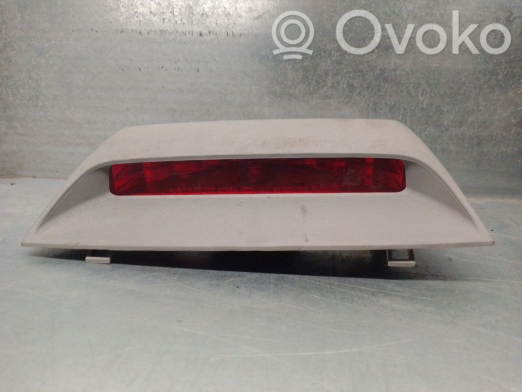 KIA Magentis Third/center stoplight 