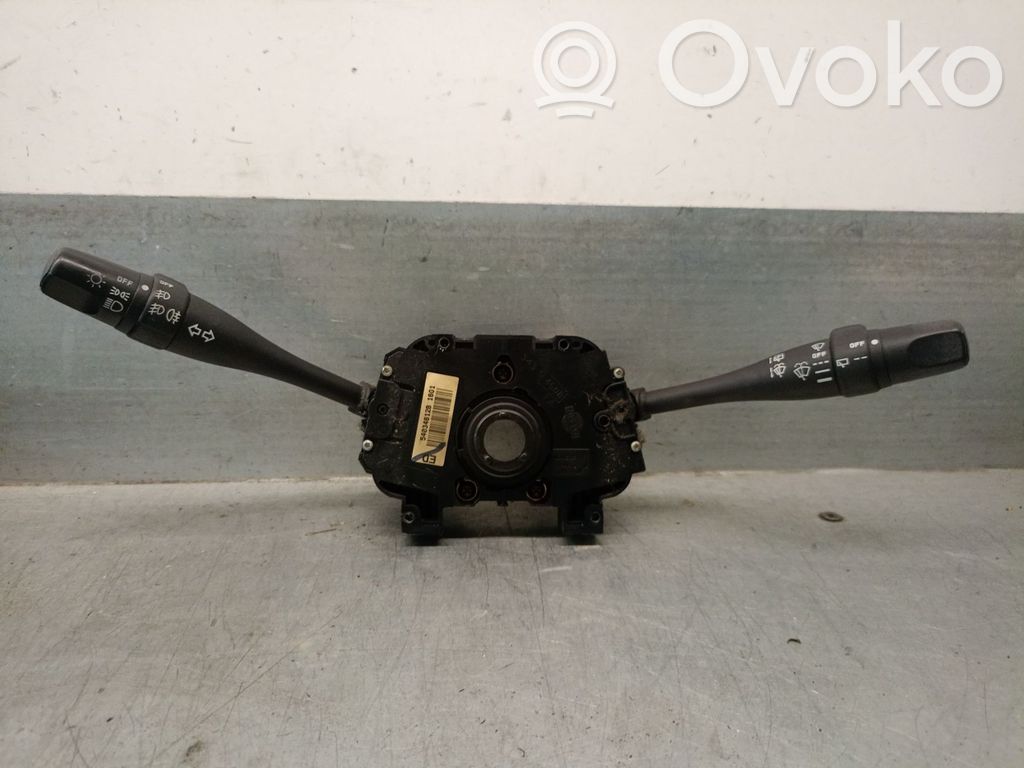 Nissan Almera N16 Interruptor de control del panel de luces 