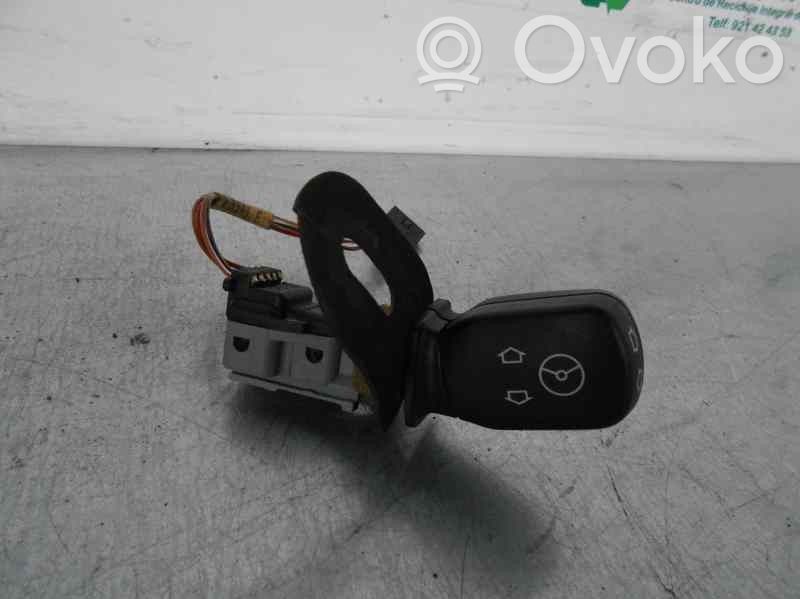 BMW 7 E38 Steering wheel buttons/switches 