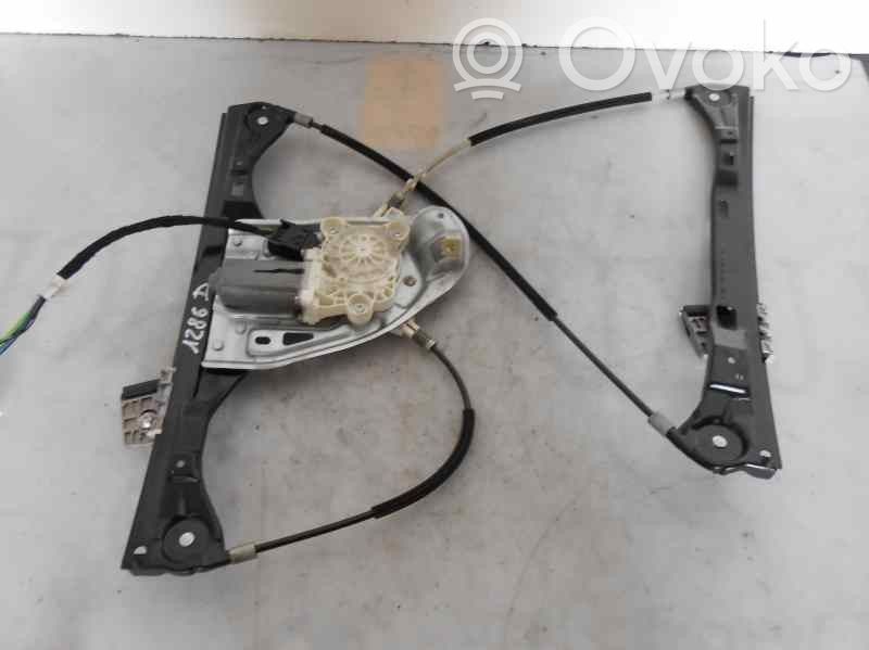 Mercedes-Benz C W203 Alzacristalli elettrico della portiera anteriore 
