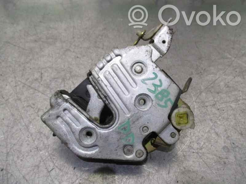Mercedes-Benz E W124 Front door lock 
