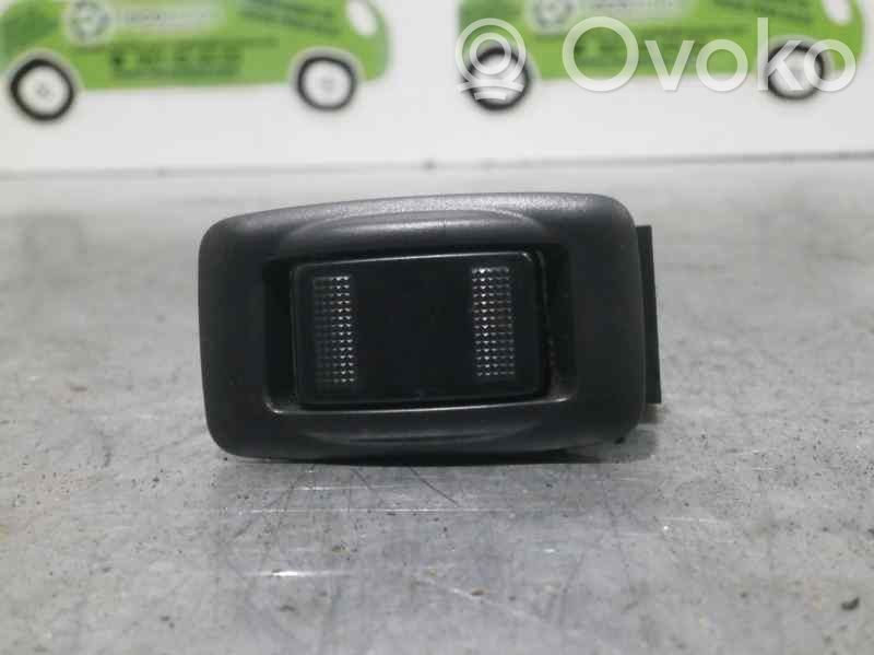 Mazda 323 Interruptor del elevalunas eléctrico 