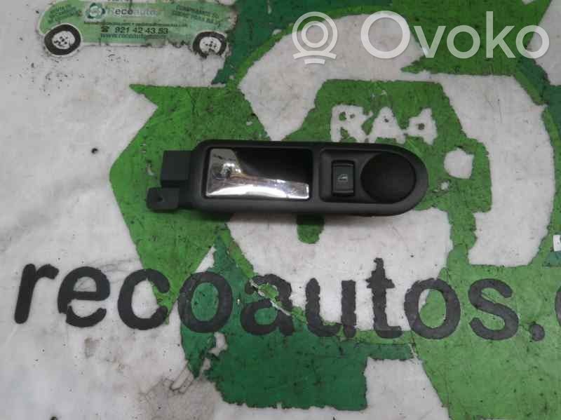 Volkswagen Passat Alltrack Front door interior handle 