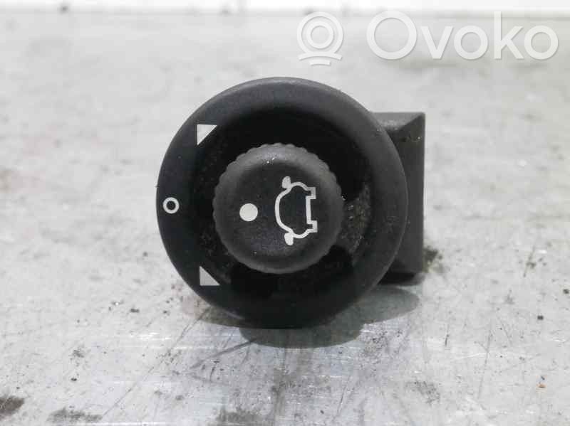 Interruttore specchietto retrovisore   93BG17B676BB