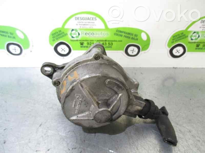 Renault Megane I Vacuum pump 