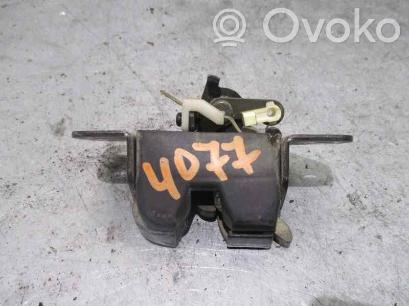 Tailgate lock latch   5PUERTAS