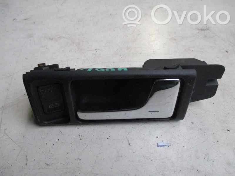 Audi 100 S4 C4 Poignée inférieure de porte avant 