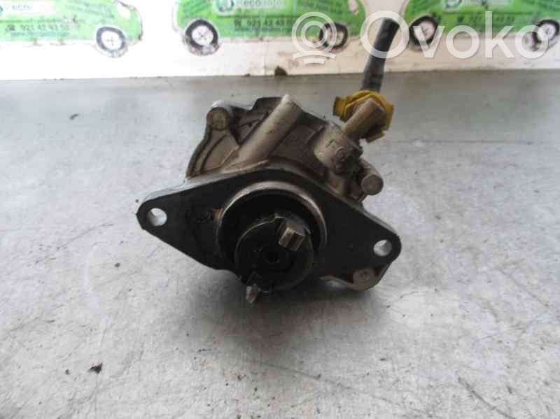 Opel Corsa C Bomba de vacío 