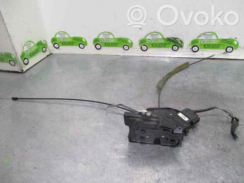 Mazda 3 I Front door lock 