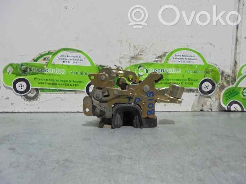 Opel Corsa B Takaoven lukko 