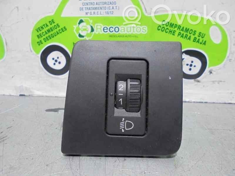 Interruptor de control del panel de luces   96384422,A1025757,FAURECIA