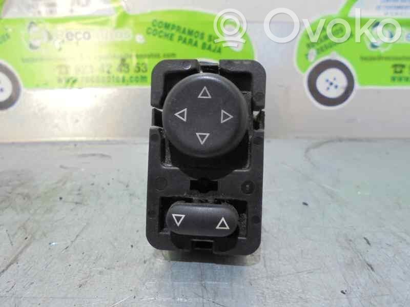 Peugeot 406 Interruptor del espejo lateral 