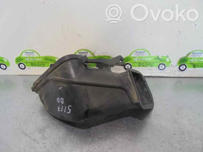 Ilmastointilaitteen putki (A/C)   8379956R